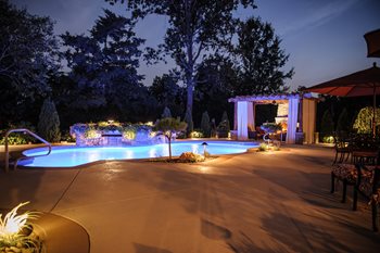 raised-pool-planter-pool-lights-artistic-group-inc_10274